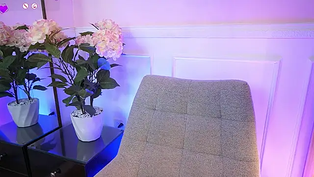 MilaCrave Live XXX-chat