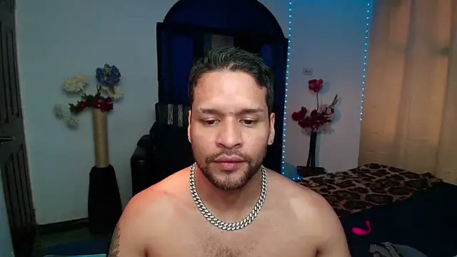 Chat XXX Live LucasGaeel