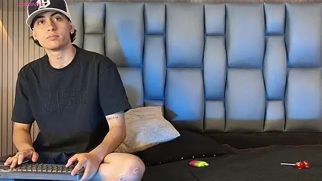 Show modela mohamed_malik na web-kameri