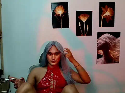 YourHot_Nica 在線直播表 演