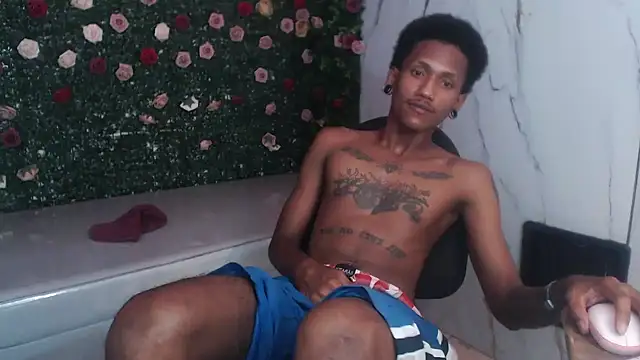 Show modela ManSant na web-kameri