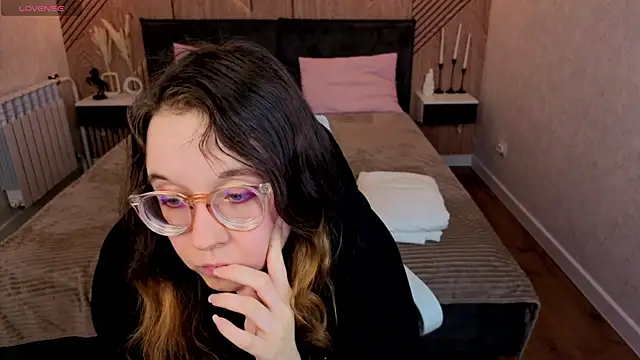 Aleks-caster's Live XXX Chat