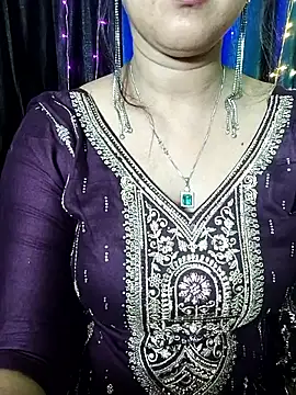 alinaarora Webcam show