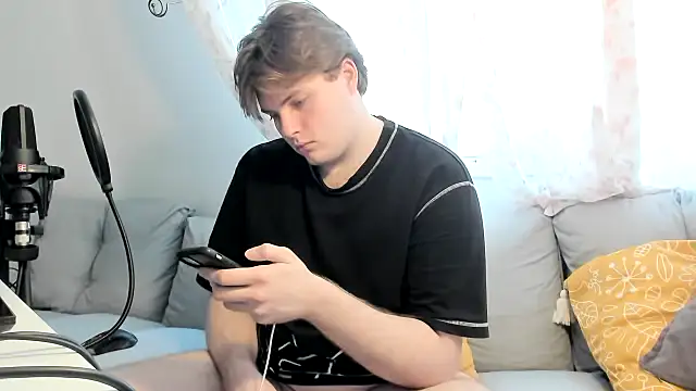 _hetero Show in webcam