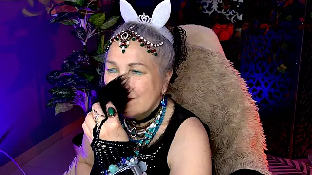 LilaMaharani live XXX chat