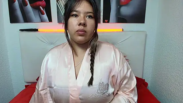 LinaBrowm's Live XXX Chat