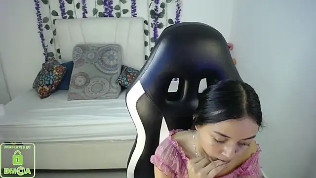 NathaliaSweet_11: онлайн-секс-чат