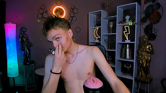 john_lik live XXX chat