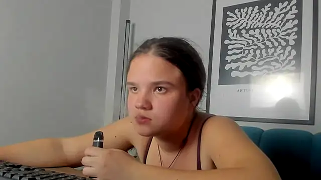 AdeleCruz Live XXX Chat