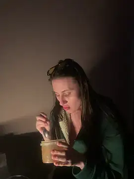 Czat XXX na żywo – Flossy_Vettie