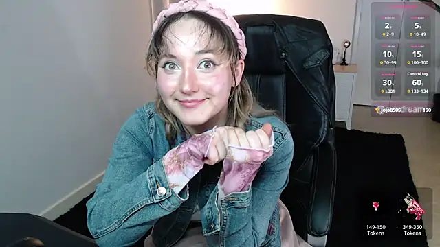 Crystal-dreamt's Webcam Show