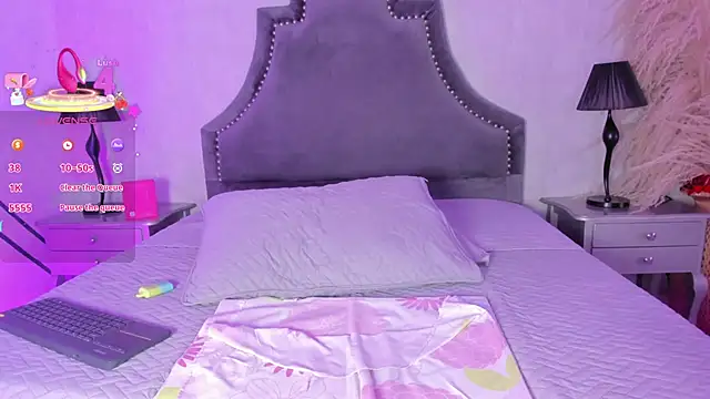 XXX chat uživo modela KarelyMitchel