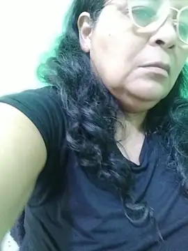 Amarantha25's Live XXX Chat