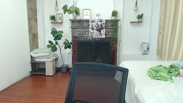 Emma_hassani Adlı Modelin Canlı XXX Sohbeti