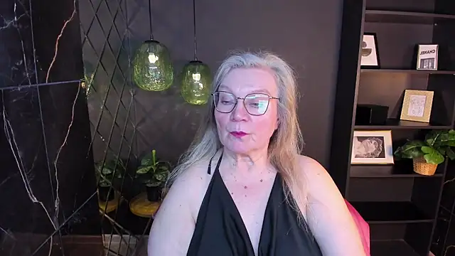 NataliMellow's Live XXX Chat