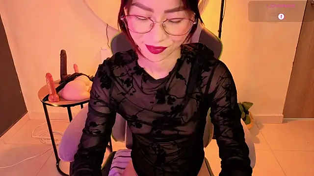 rosse_98_'s Live XXX Chat