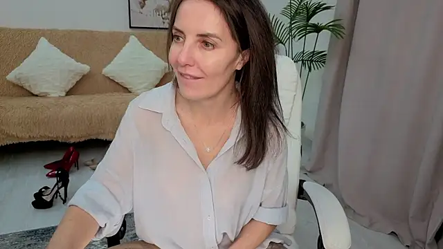 Beylly 网络视讯表演