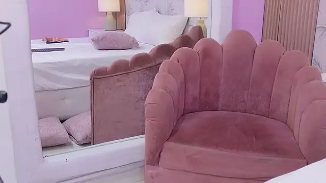 Czat XXX na żywo – EmmaLeens