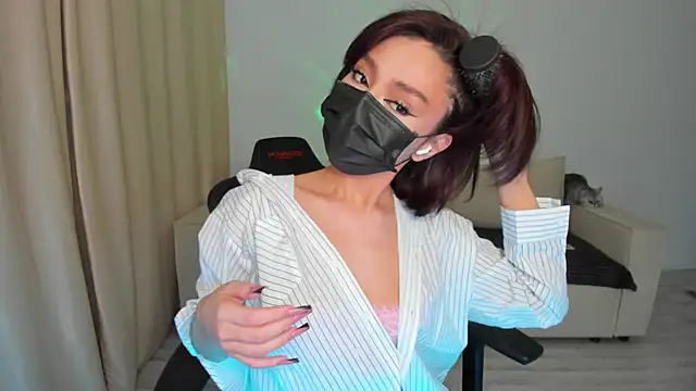 DeferentUproar – Live XXX-chat