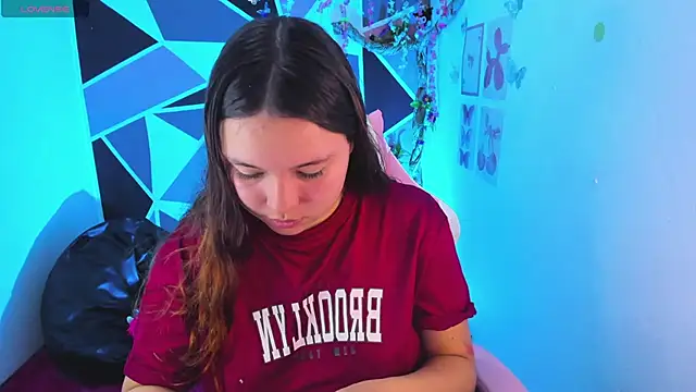 XXX chat uživo modela little_emma0