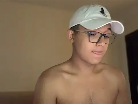 Chriis_18 Webcam show