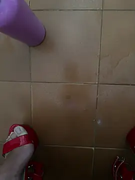 Wet-Pussycat Show in webcam