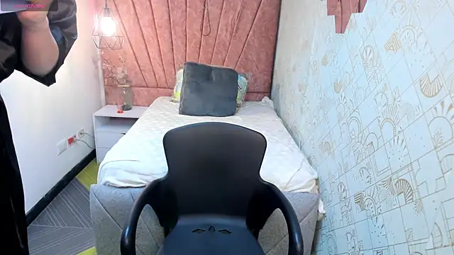 Zoe__Taylor__ 现场XXX聊天