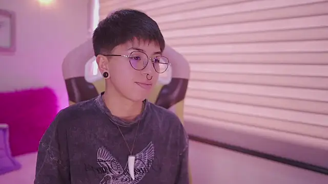 tommy_blue: онлайн-секс-чат