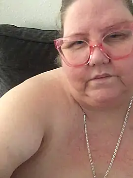 TheMotherPearl élő XXX-chatje