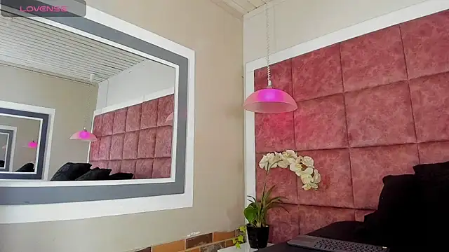 mxli_divine_ Live XXX-Chat