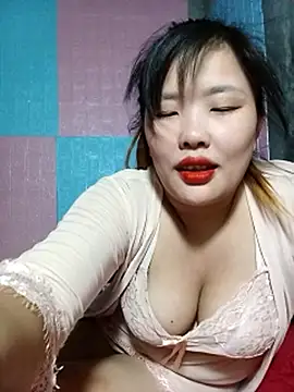 Irene-01 Adlı Modelin Canlı XXX Sohbeti