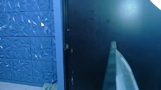 Sharlon_ Chat XXX in diretta