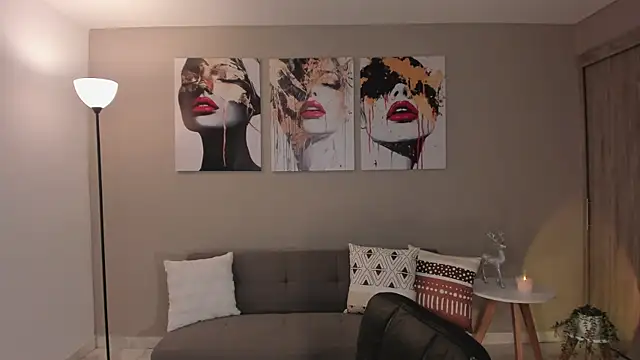 LilaWest's Live XXX Chat