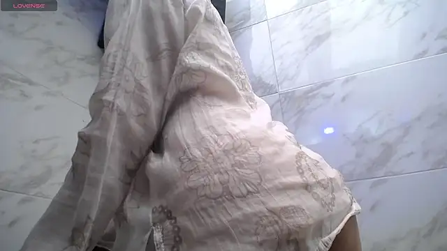 Chat XXX ao vivo de kyra_jeet