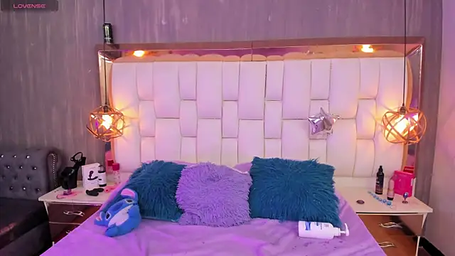 Foxxy_Doll: онлайн-секс-чат