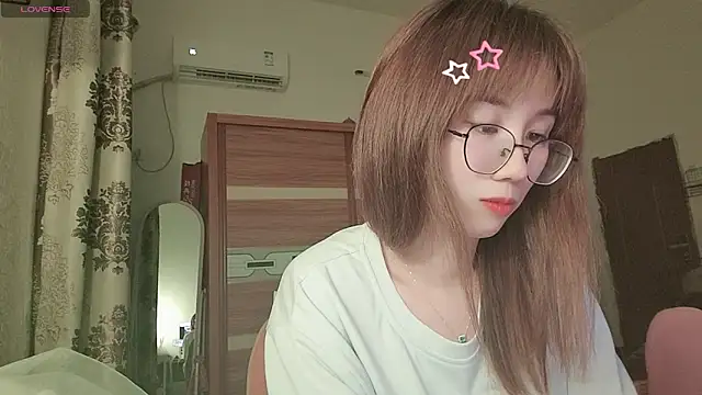 Lili_666 Live XXX-Chat