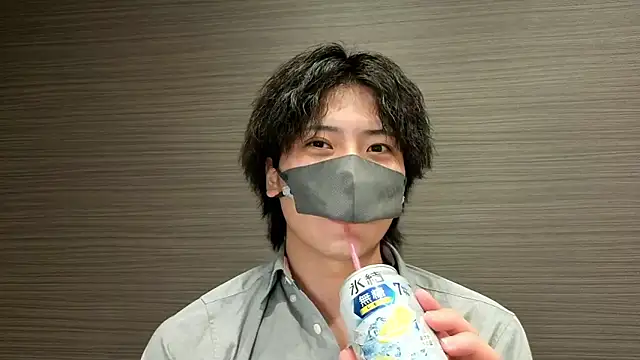 CHROME-kun925 Adlı Modelin Canlı XXX Sohbeti