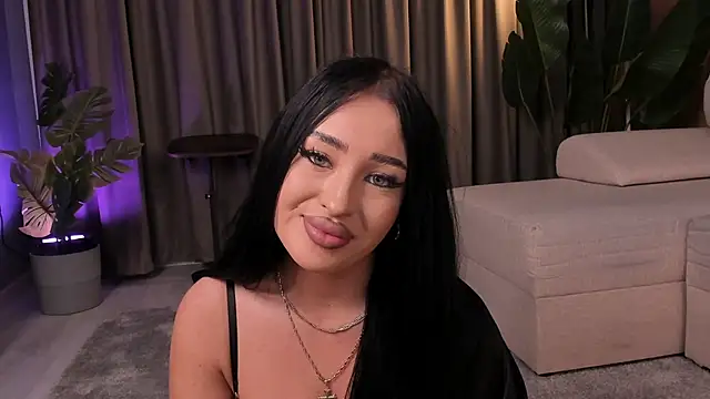 EmeraldKat Chat XXX in diretta