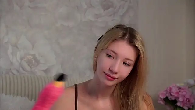 SunnivaCovil 网络视讯表演