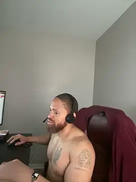 Fathero1time Chat XXX in diretta