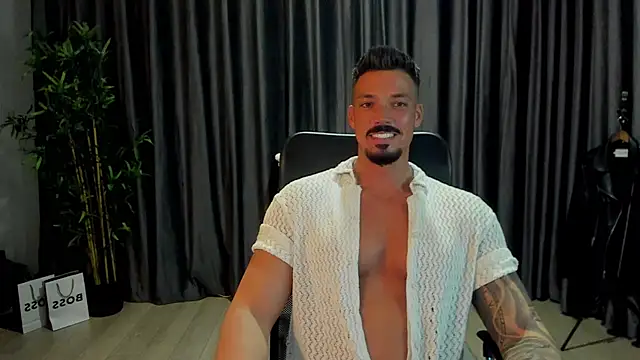 Show modela HaydenSpearss na web-kameri