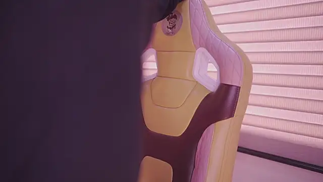 Chat XXX Live tommy_blue