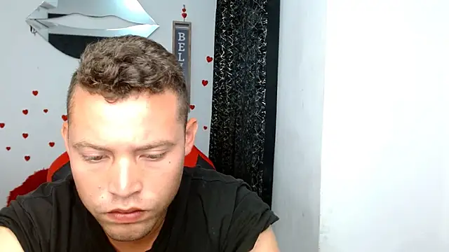 sven_fox723 Show Webcam