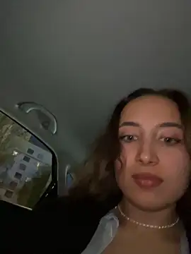 ICrazyOneIRL live XXX chat