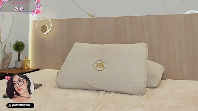 แชท XXX สดของ victoria_hokings