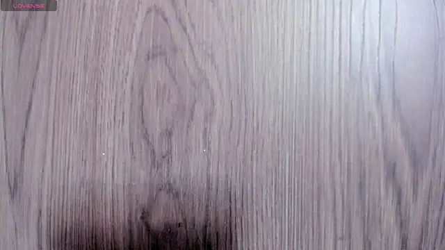 XXX chat uživo modela maazikeenx