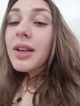 Pokazy przed kamerką – OrianaNorth