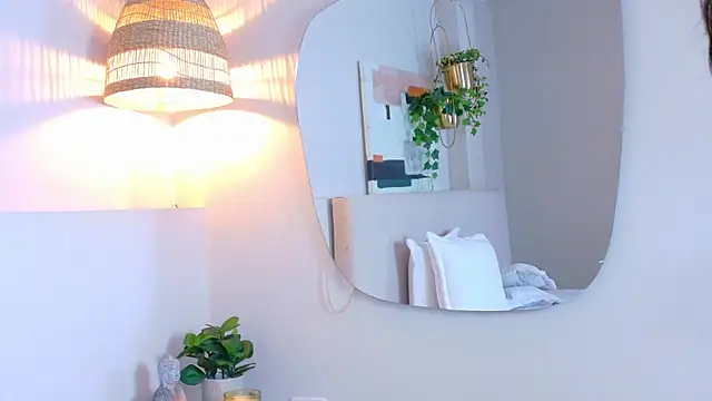 VioletBloomm webkamerás műsora