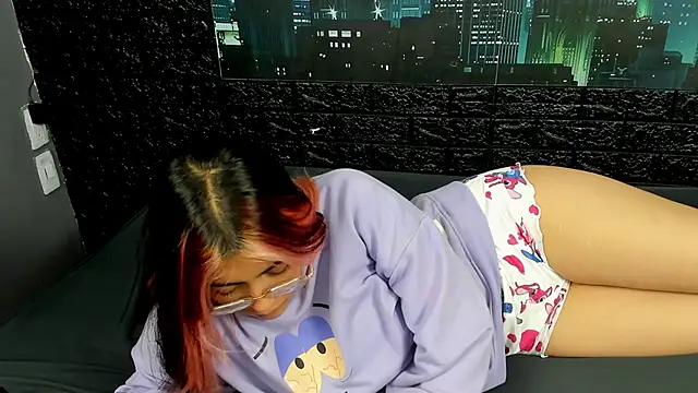 Chat XXX ao vivo de PinkyyPieee_