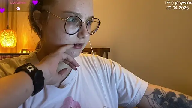 Chatroom XXX en direct de JacyWinslat